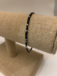 Black and silver single strand seed bead bracelet